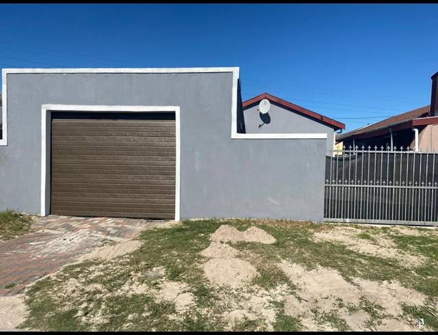 3 BEDROOM HOUSE FOR SALE IN HIGHBURY